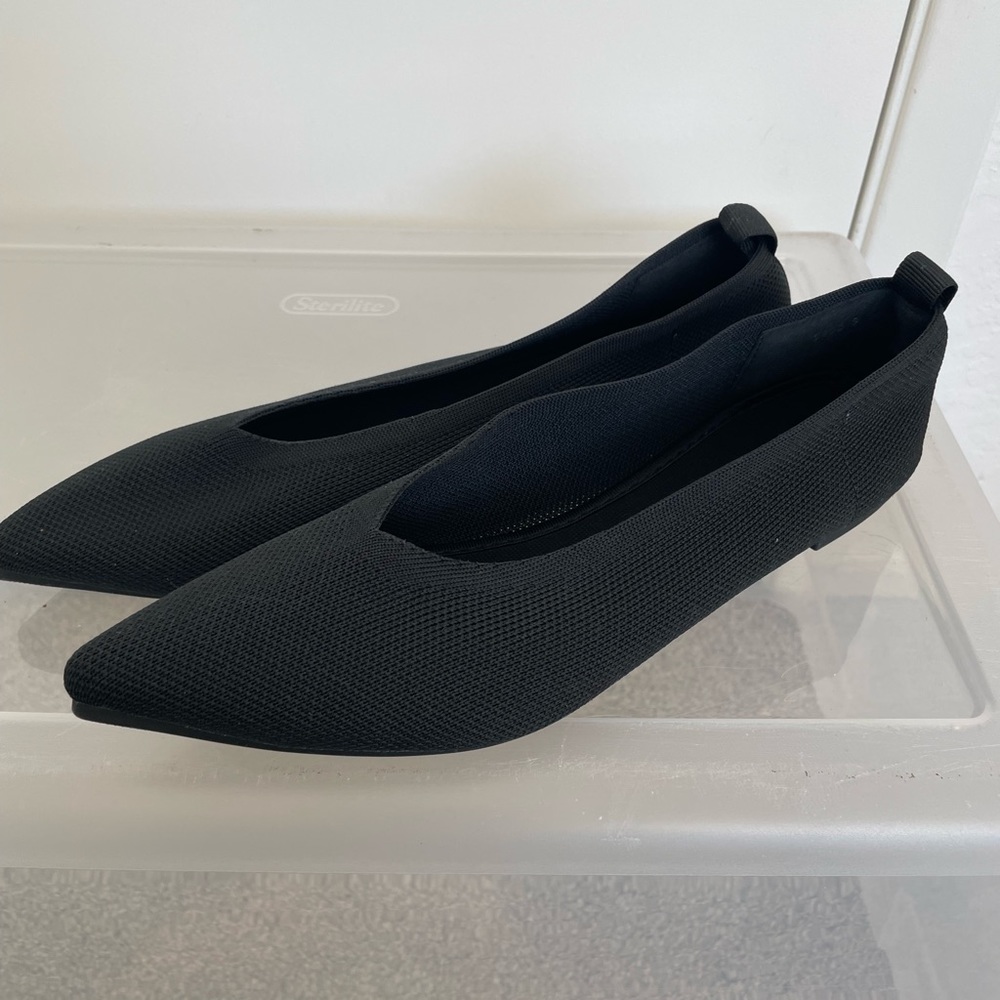 Amazon Ballet Flats-Knit Texture Pointed Toe - Sz 8